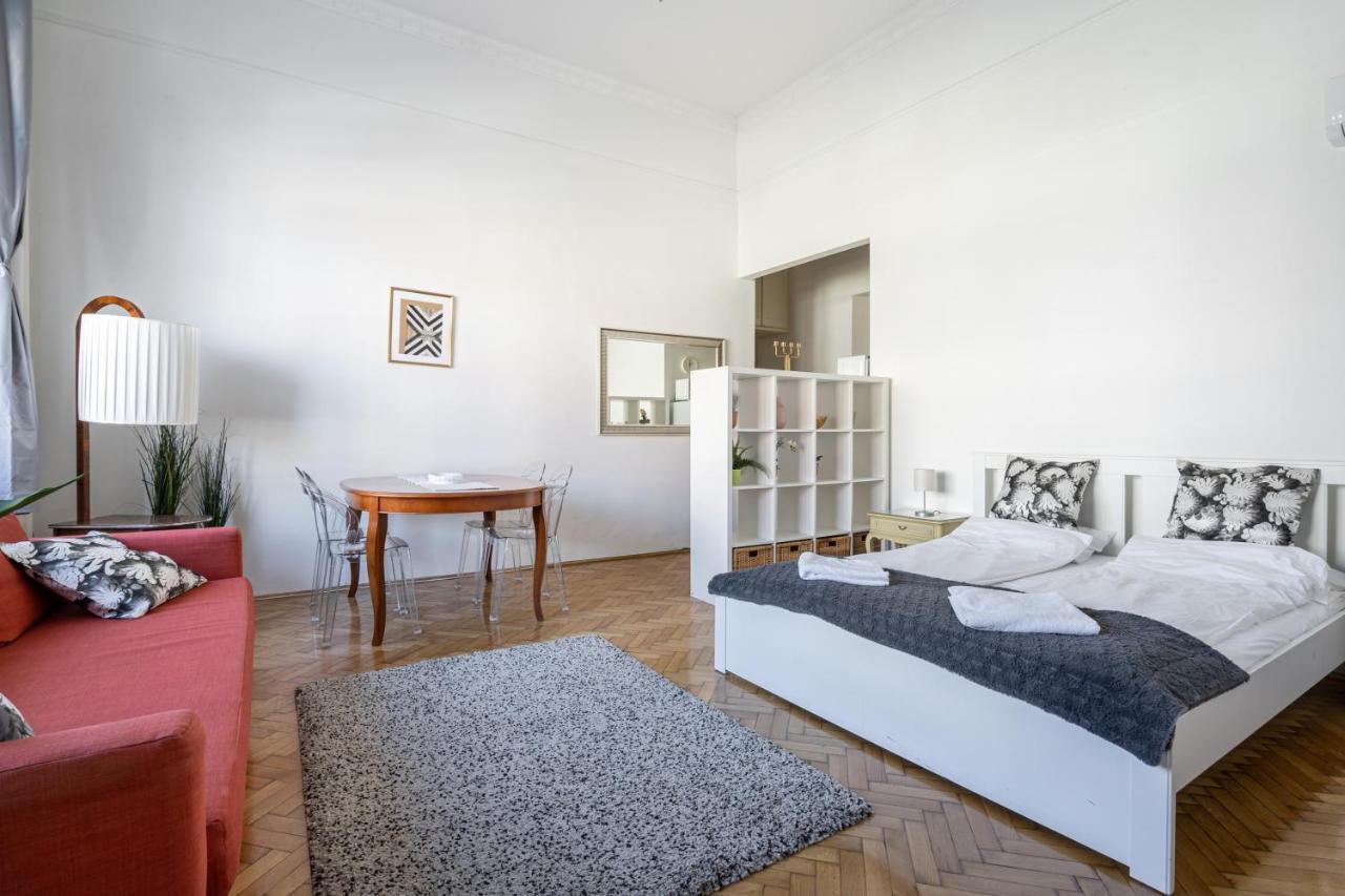 Vulcan Studio Near Danube Budapest Eksteriør billede