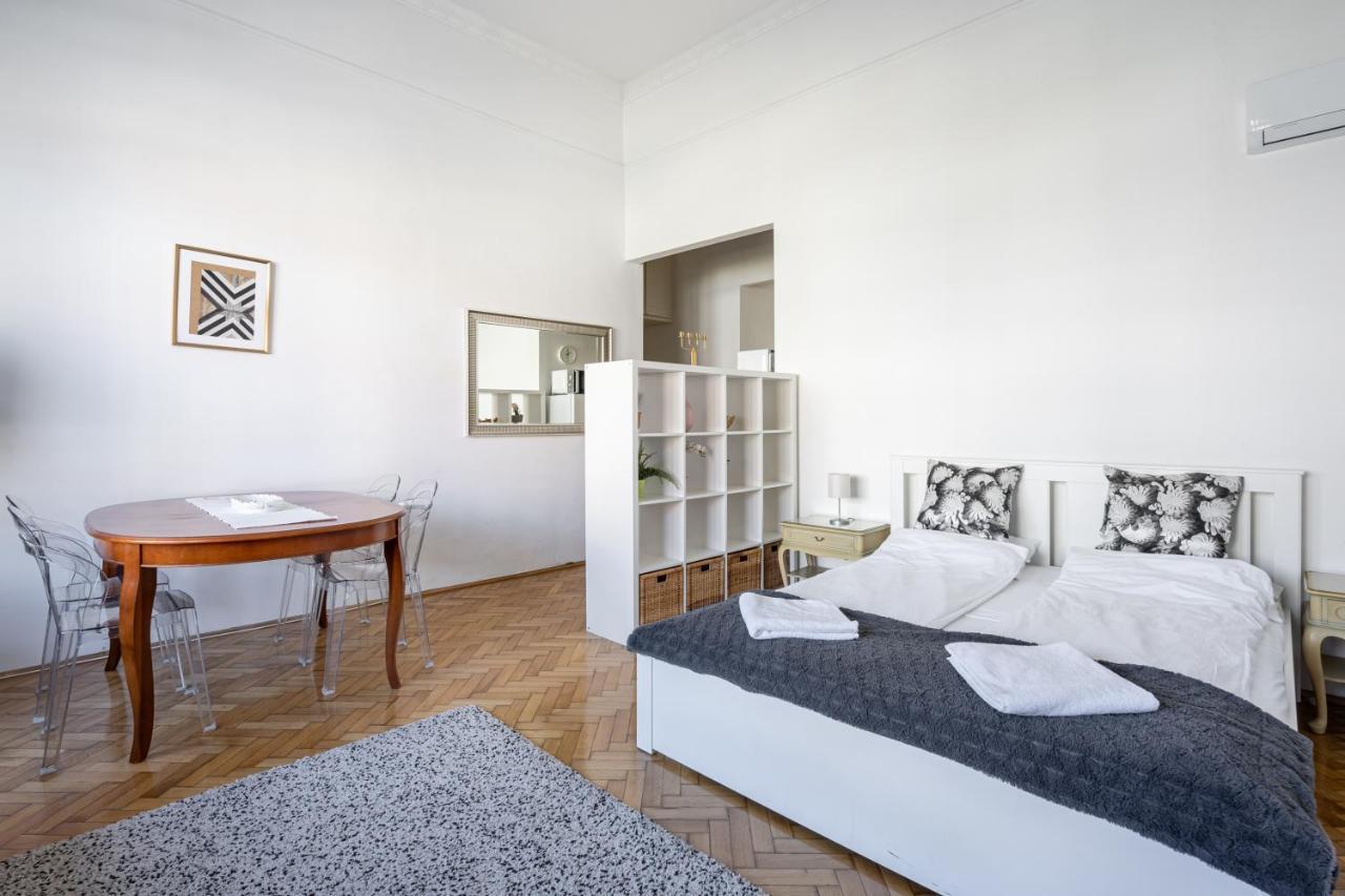 Vulcan Studio Near Danube Budapest Eksteriør billede